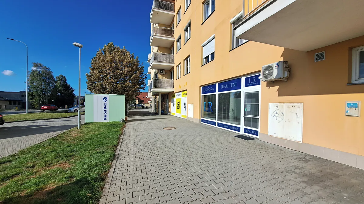 Pronájem obchodního prostoru 52 m²